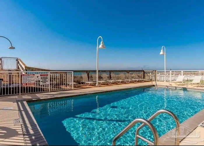 Salty Feet Retreat - Ocean Breeze East - 3 Br Apartment Pensacola