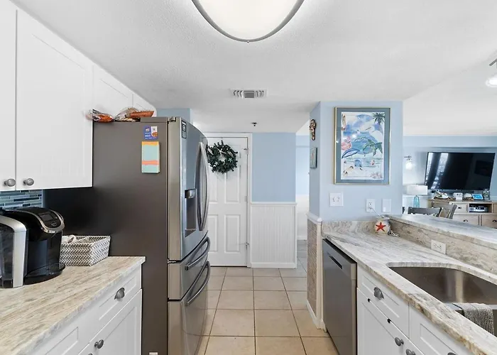 Salty Feet Retreat - Ocean Breeze East - 3 Br Pensacola