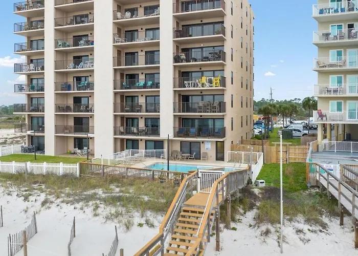 Apartment Salty Feet Retreat - Ocean Breeze East - 3 Br